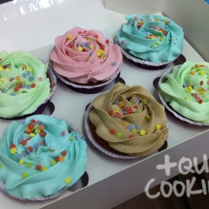 Color cupcakes